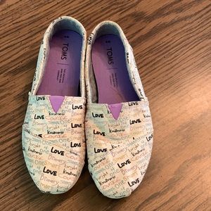 Girl Power Toms size 6